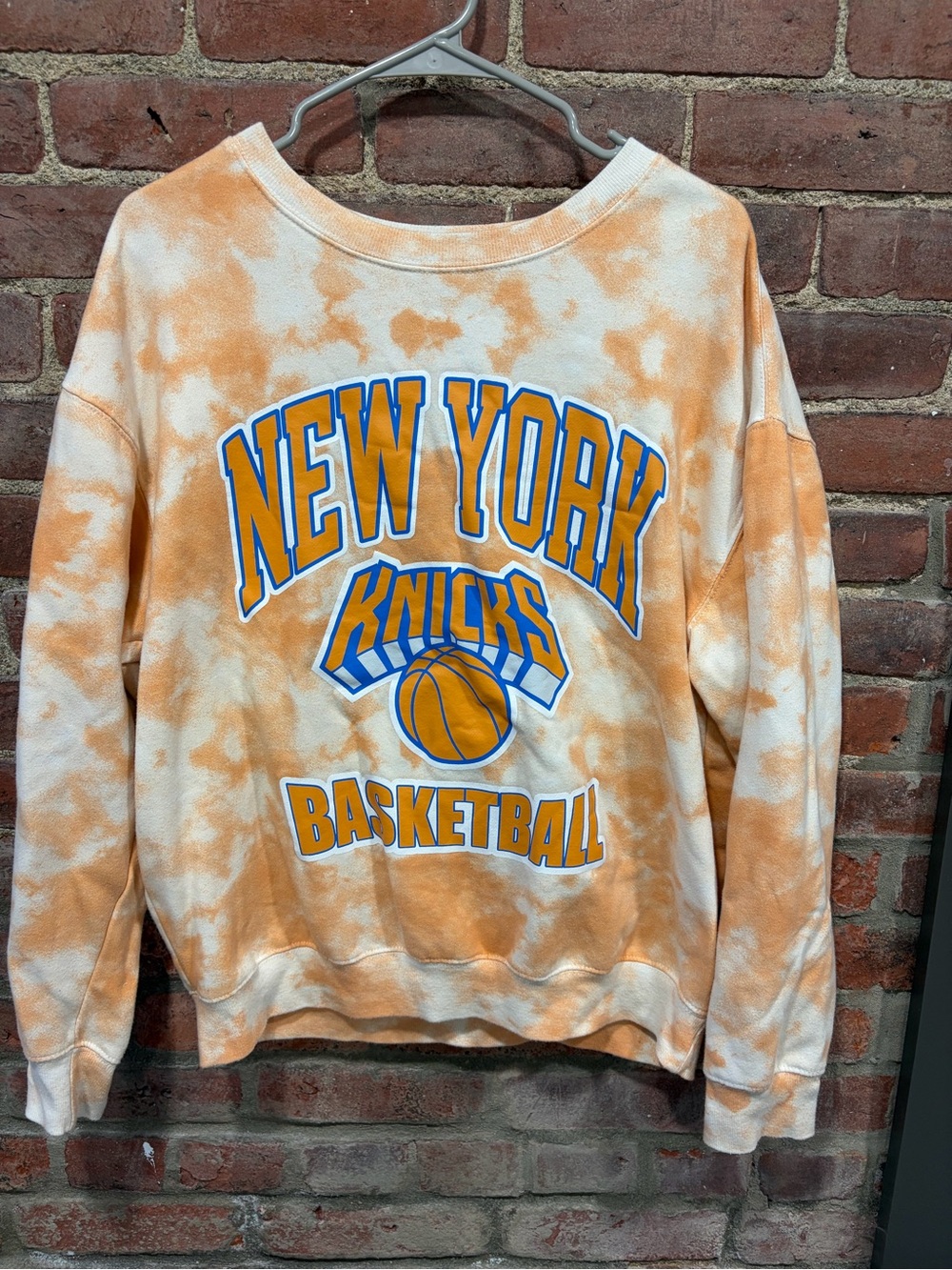 Hybrid Apparel Orange and White Tie-Dye New York Knicks Sweatshirt womenâs XL
